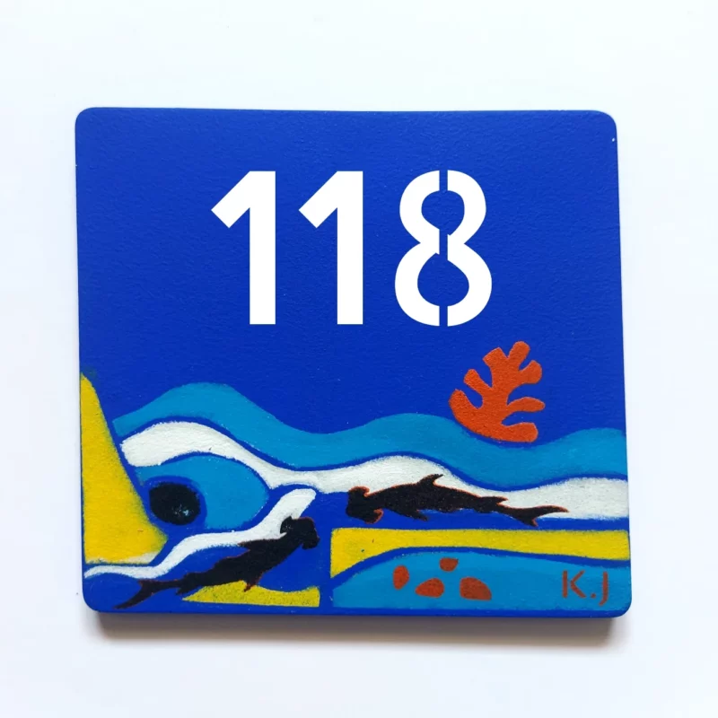 Plaque de numéro de maison en céramique - originale et moderne- modèle bleu avec formes géométriques - thème marin
